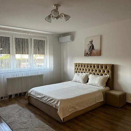 Anastasia Apartament Apartamento Oradea Exterior foto